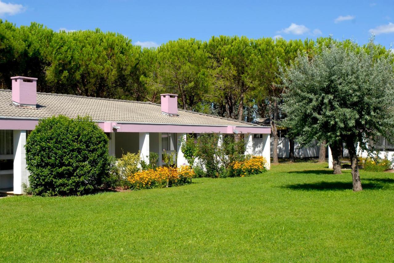 Club Del Sole Marina Julia Family Collection Hotell Exteriör bild