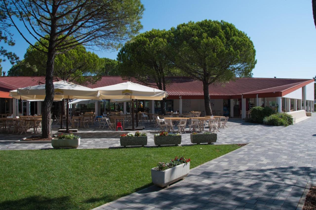 Club Del Sole Marina Julia Family Collection Hotell Exteriör bild